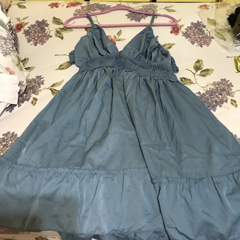 Blue sundress - Picture 4 of 7